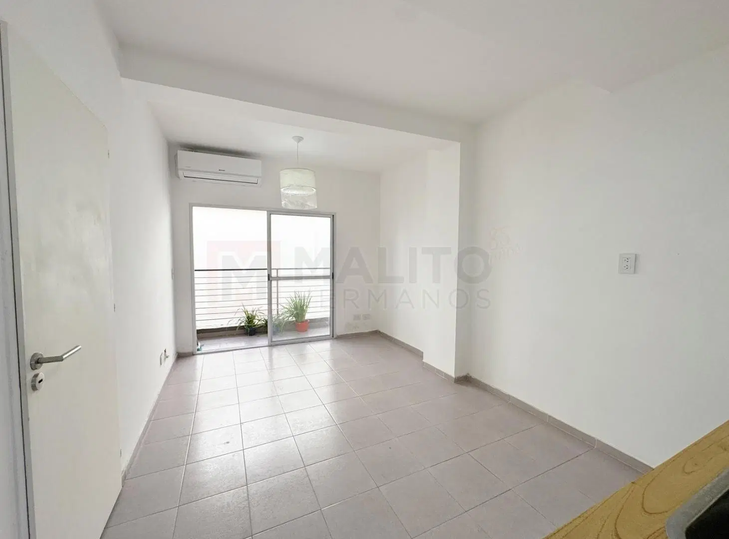 DEPARTAMENTO CON BALCÓN A ESTRENAR 5