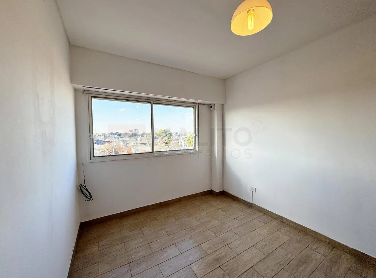 DEPARTAMENTO 2 AMBIENTES CON BALCÓN 5