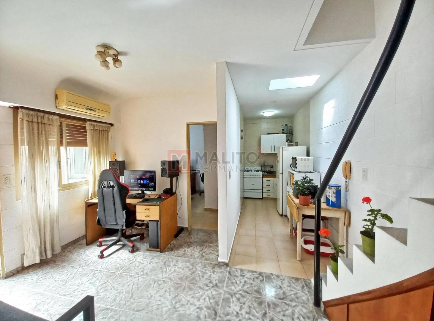 Foto de Venta PH Lateral 2 Ambientes con Patio Lavadero, imagen 5