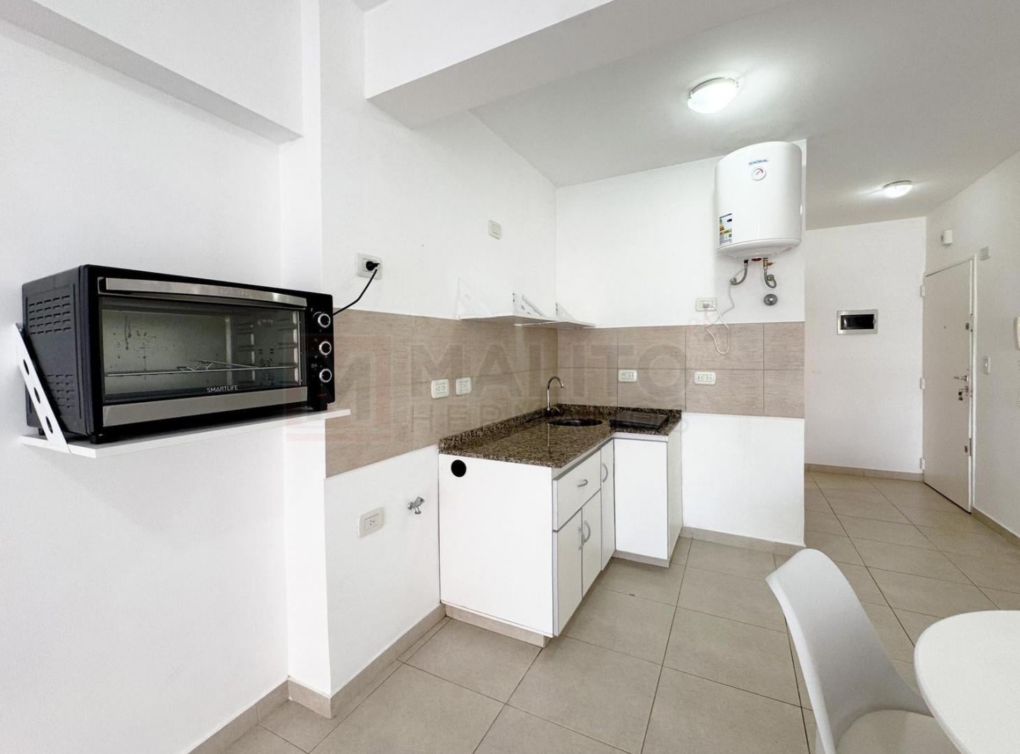 Foto de Departamento monoambiente con balcón, imagen 1
