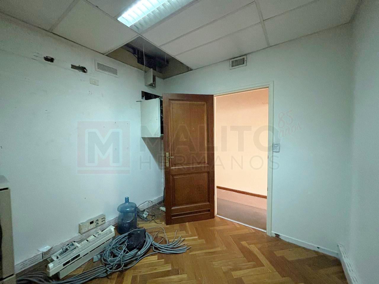 Foto de OFICINA DE 170 M2 – Excelente Ubicación sobre Av. Corrientes, imagen 4