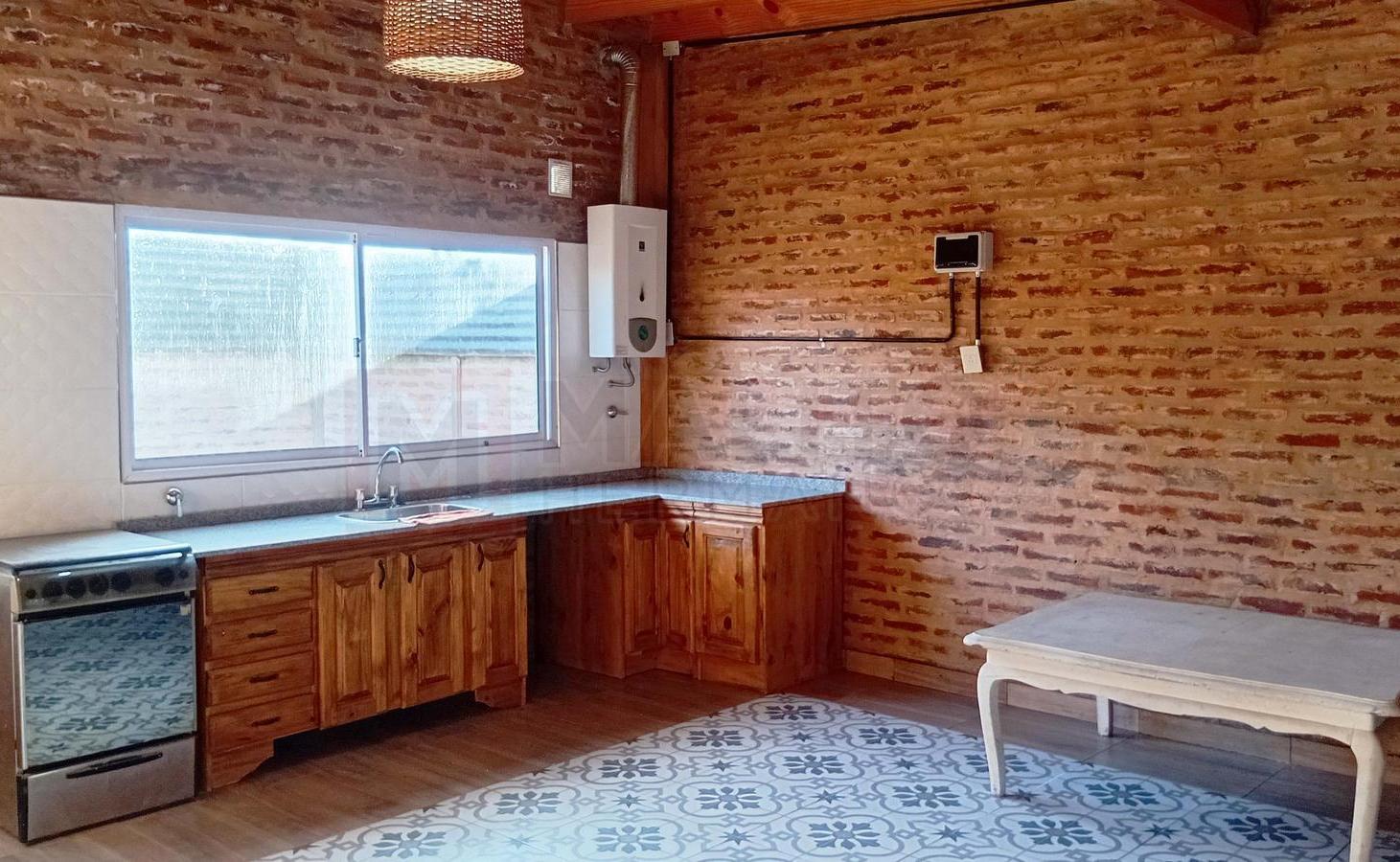 Foto de PH tipo casa al fondo de 3 amb con dos patios en Brandsen U.F 2, imagen 2