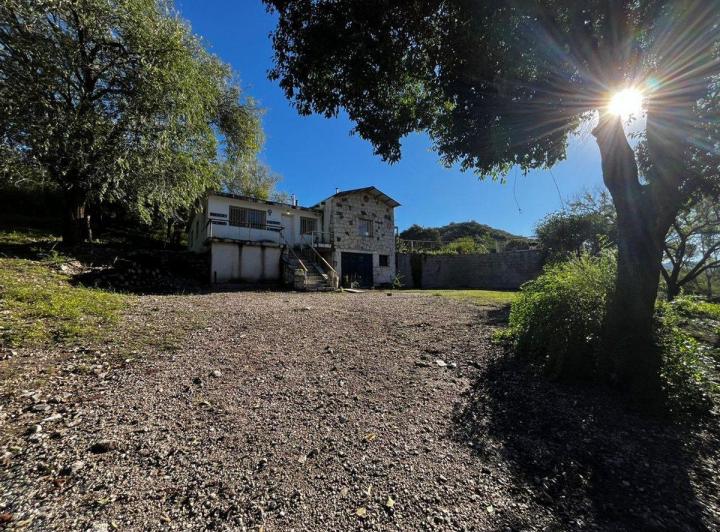 VENTA DE CASA 3 DORM. APTO CREDITO. ALTA GRACIA 3