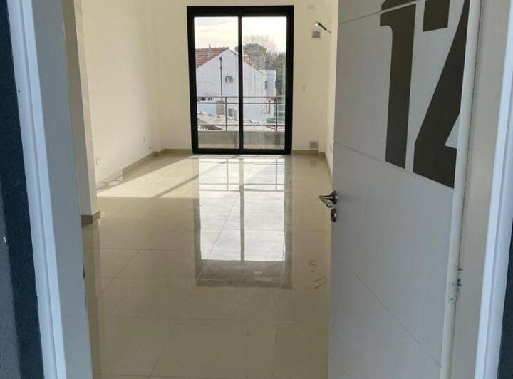 VENTA DEPTO 1 DOR. CARLOS PAZ SANTA RITA COCHERA P 5