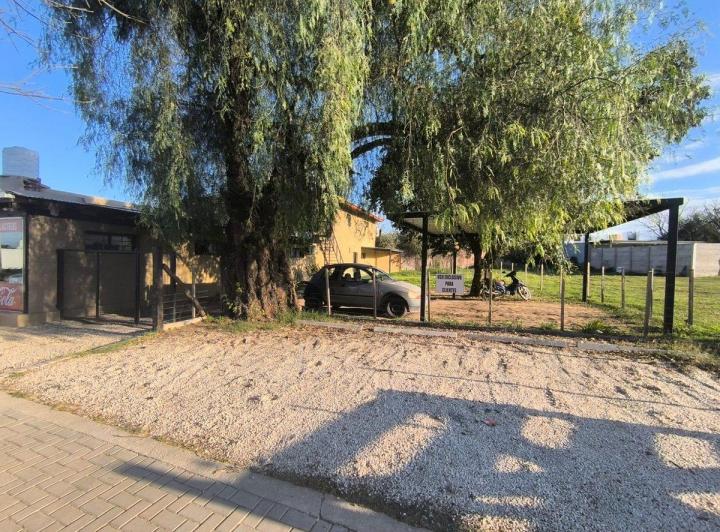 VENTA COMPLEJO DE DPTOS MÁS LOCAL MÁS CASA 4