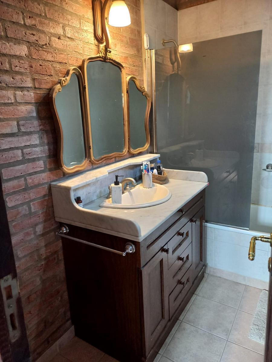 Foto de IMPECABLE CASA EN VENTA, CLUB DE CAMPO EL MORO, MARCOS PAZ, imagen 2