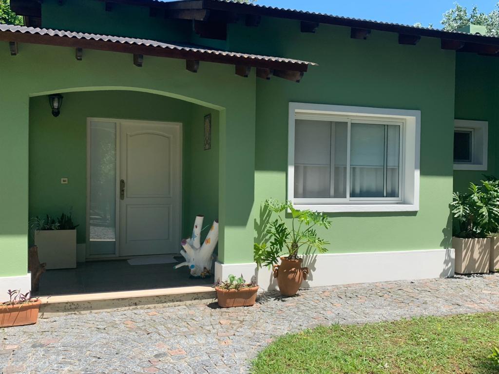 CASA EN VENTA, EXCELENTE ESTADO, EN VENTA, CLUB DE CAMPO EL MORO, MARCOS PAZ