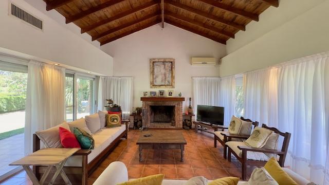 Foto de CASA EN VENTA, CON EXCELENTE UBICACION, CLUB DE CAMPO EL MORO, MARCOS, imagen 3