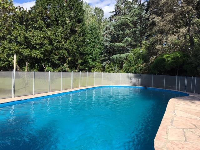 Foto de CASA EN VENTA CON PARQUE DE 4600M2, EN ZONA CENTRAL DEL CLUB DE CAMPO, imagen 2