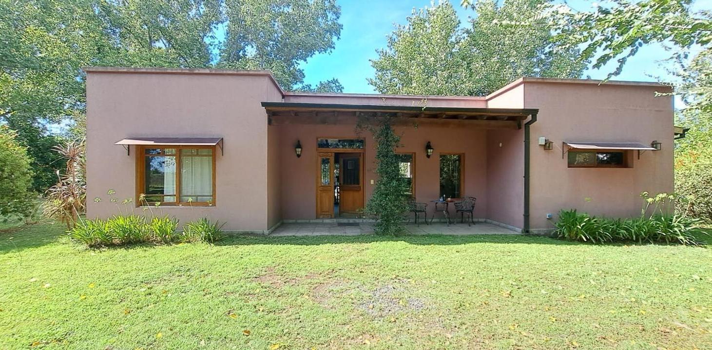 Foto de OPORTUNIDAD! CASA EN VENTA CLUB DE CAMPO EL MORO, MARCOS PAZ, imagen 1