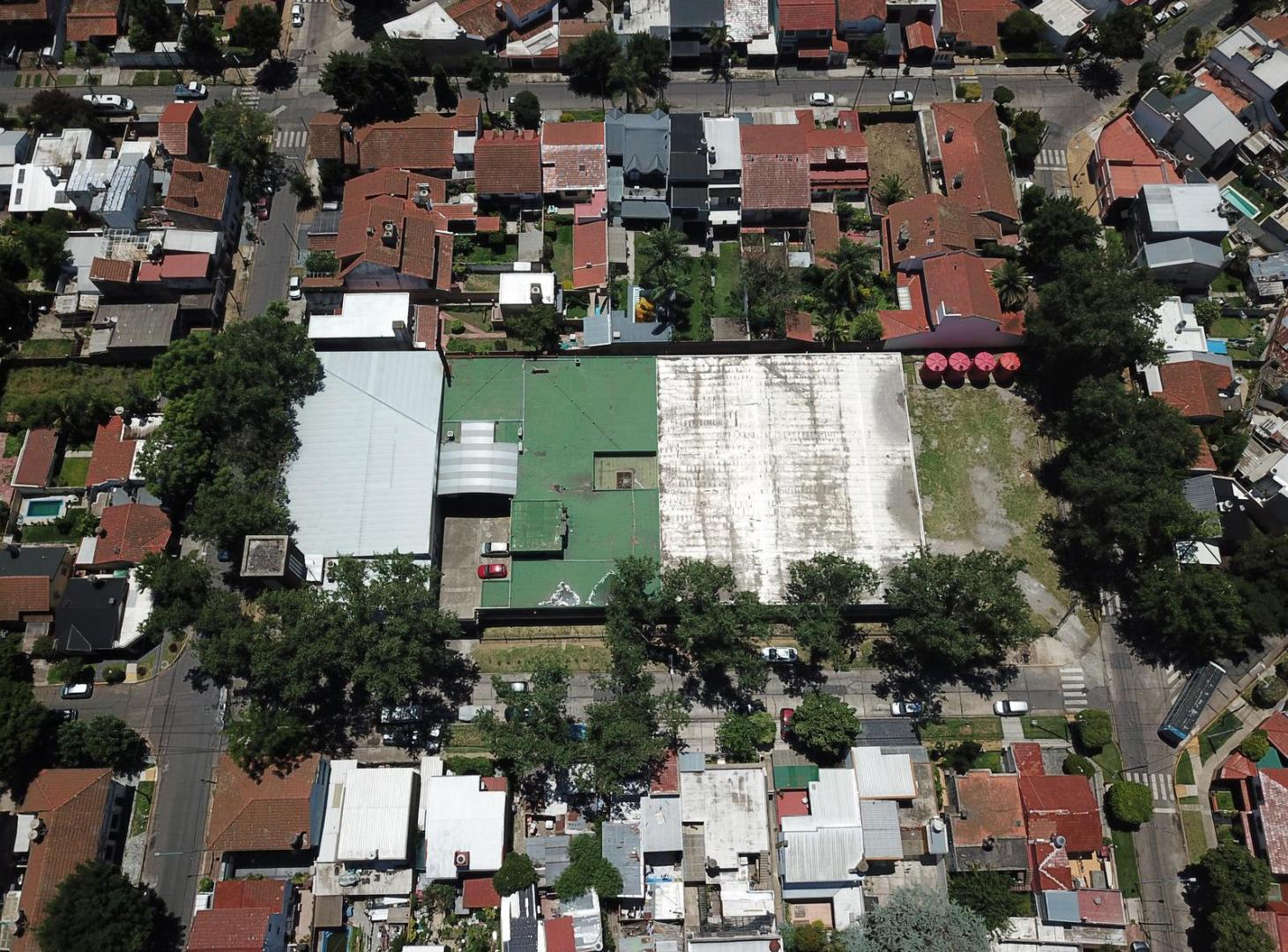Depósito y Oficinas en VENTA en la mejor zona de Carapachay, Vicente Lopez