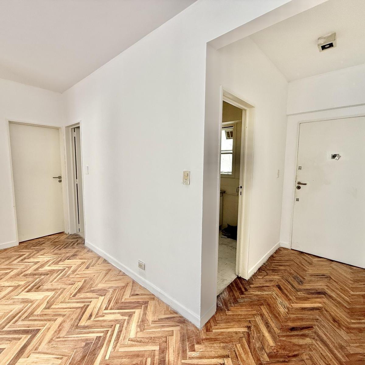 Departamento de 3 ambientes en VENTA en Microcentro