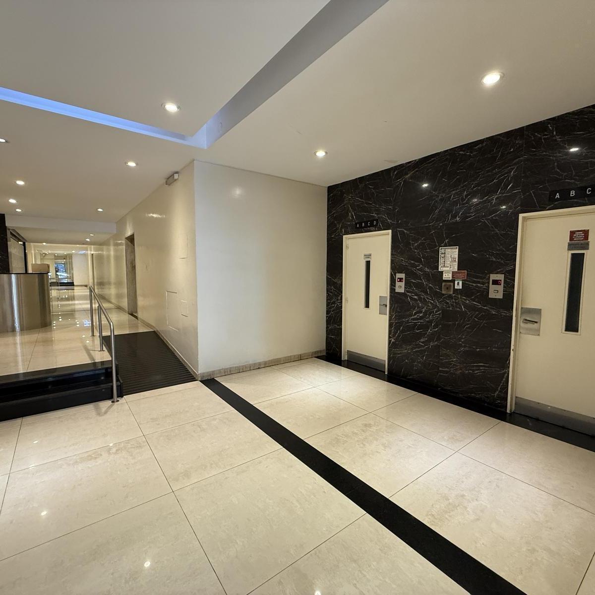 Foto de Departamento de 3 ambientes en VENTA en Microcentro, imagen 5