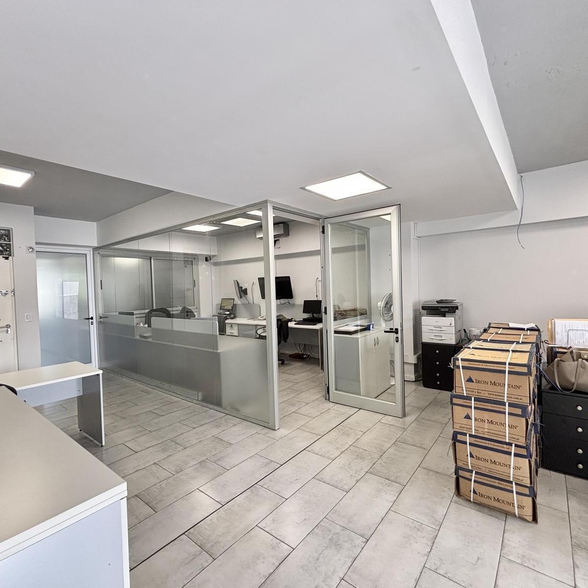 Foto de Espectacular oficina en venta con terraza privada en Nuñez, imagen 2