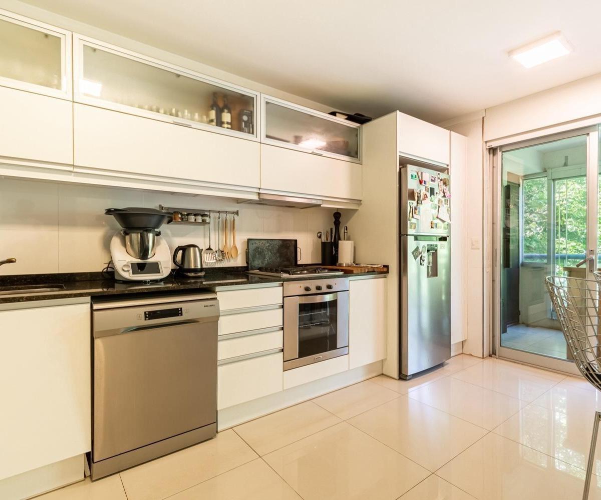 Moderno Departamento en Venta Sobre Av Libertador - Punta Chica 2