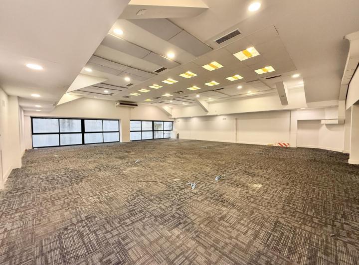 Oficinas en Alquiler en Santa Fe y Esmeralda - Microcentro 3