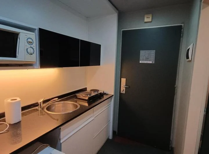 Departamento en  Monserrat, dos cuadras de UADE 3