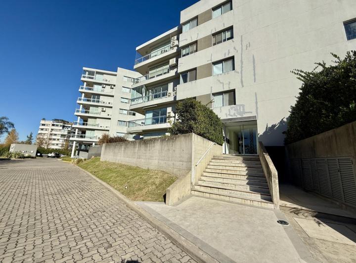 Departamento PB con jardin en Islas del canal,  Ribera, Nordelta. 2