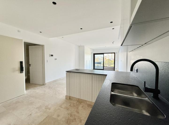 Moderno Monoambiente en Piso Alto y una Excelente Vista 4