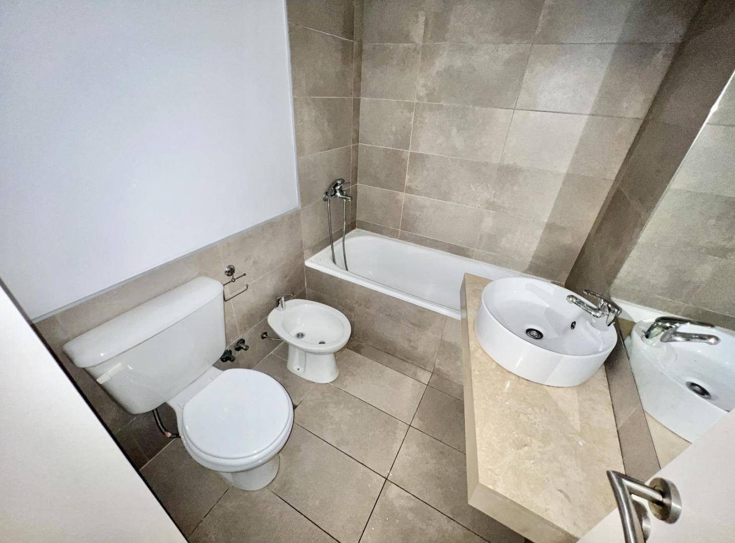 Foto de APTO CREDITO! Monoambiente en Saavedra en VENTA con amplio patio, imagen 3