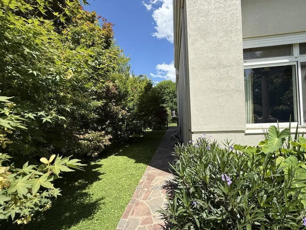 Lote Interno a la Venta en Ayres de Pilar 4
