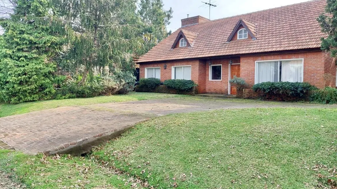 Casa AMOBLADA en Lote Interno - Los Cardales Country Club 1