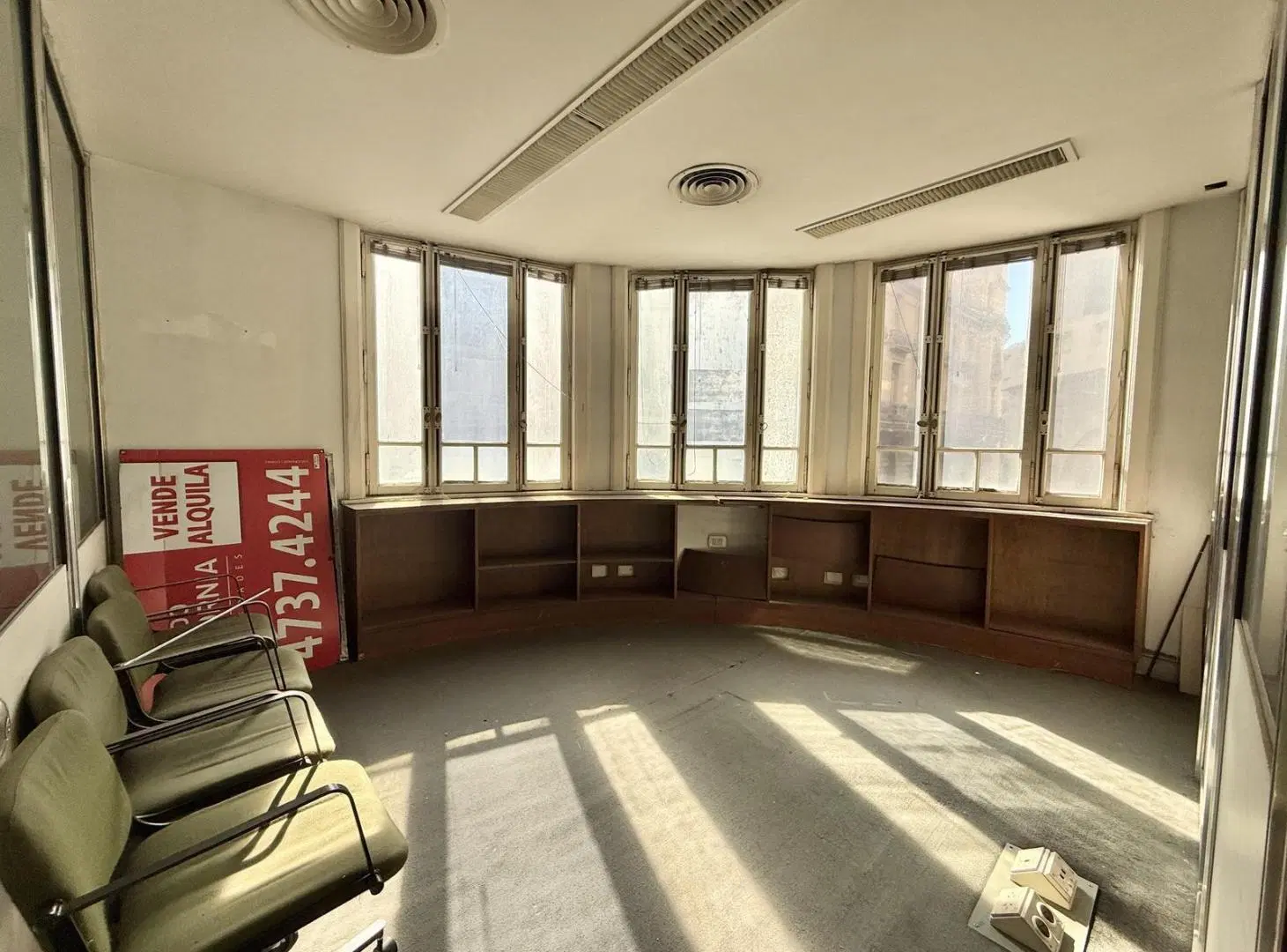 Oficina de 200 mts en Alquiler y Venta - Perón y 25 de Mayo, Microcentro 8