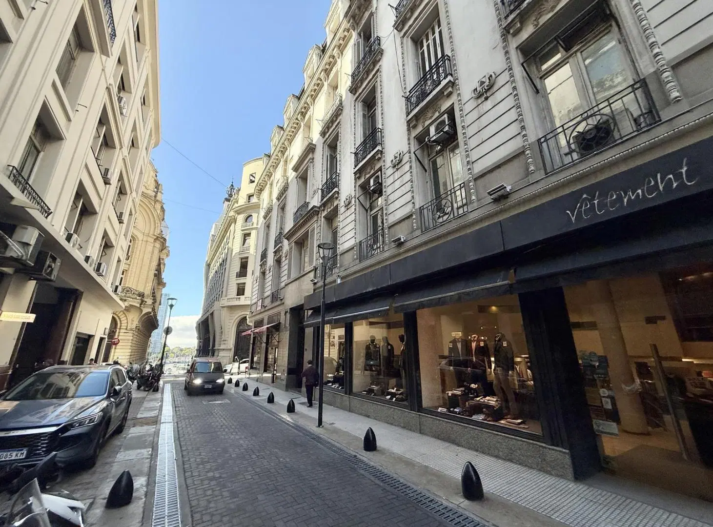 Oficina de 200 mts en Alquiler y Venta - Perón y 25 de Mayo, Microcentro 2