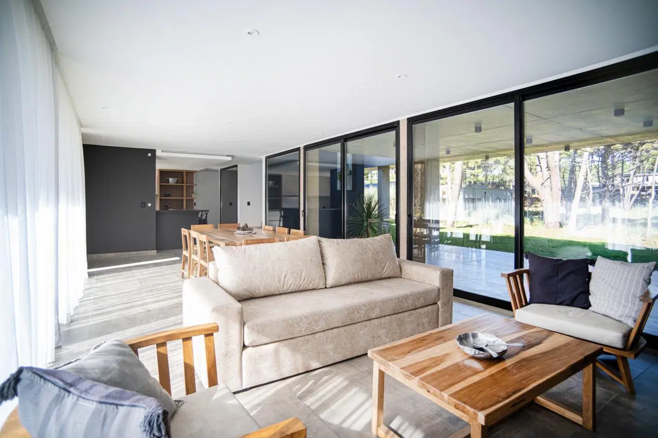 Casa a estrenar en VENTA en Barrio Pioneros, Pinamar 4