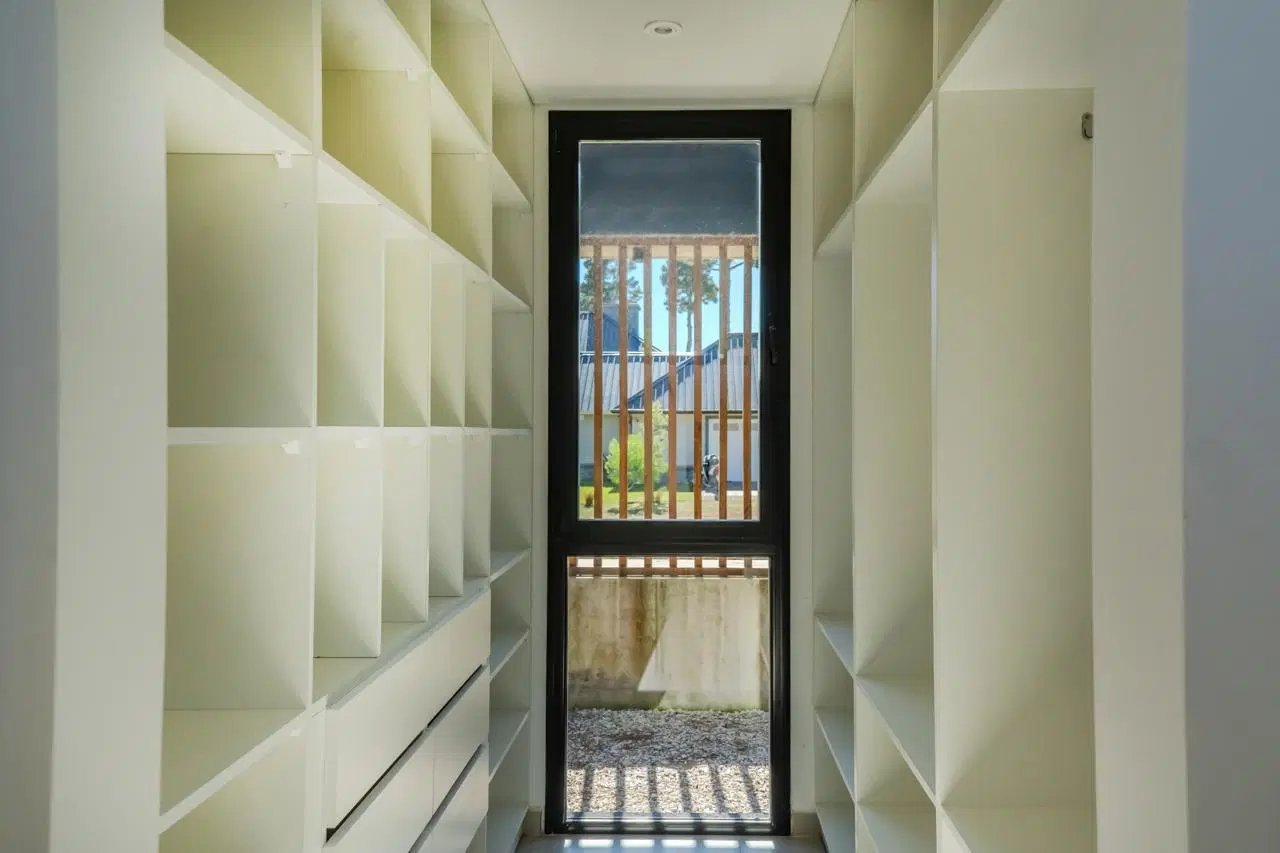 Casa a estrenar en VENTA en Barrio Pioneros, Pinamar 2