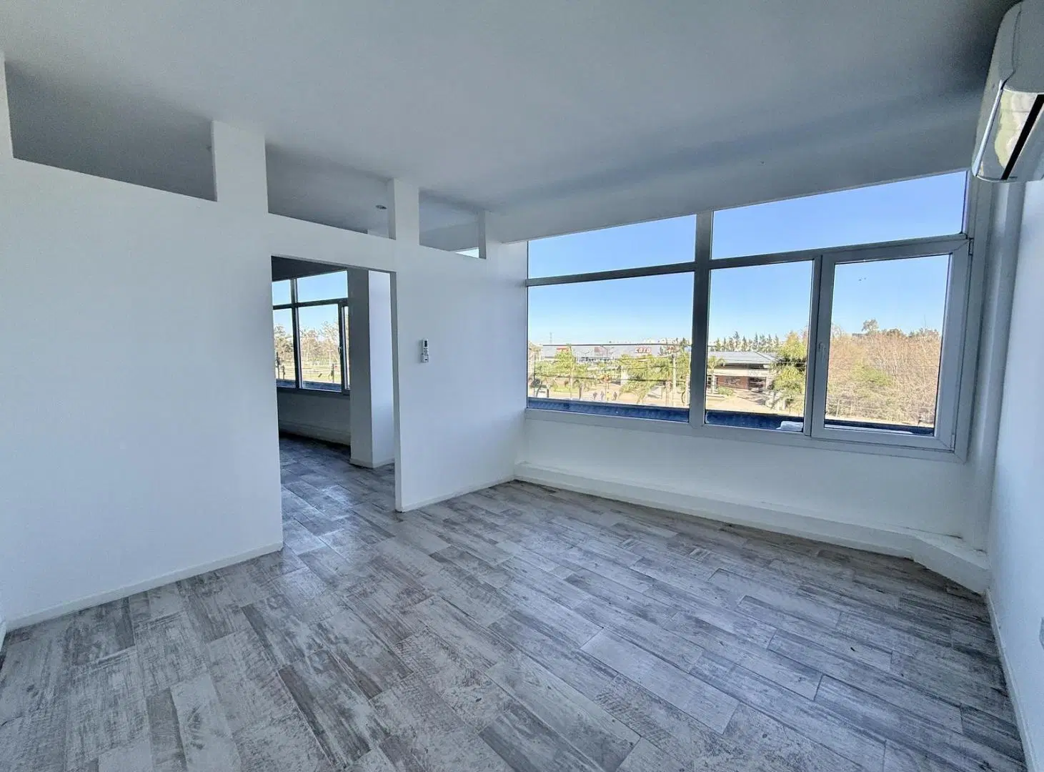 Oficina en Alquiler y Venta - Delta Center, Tigre 5