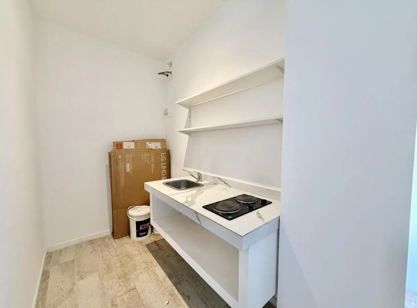 Oficina en Alquiler y Venta - Delta Center, Tigre 2