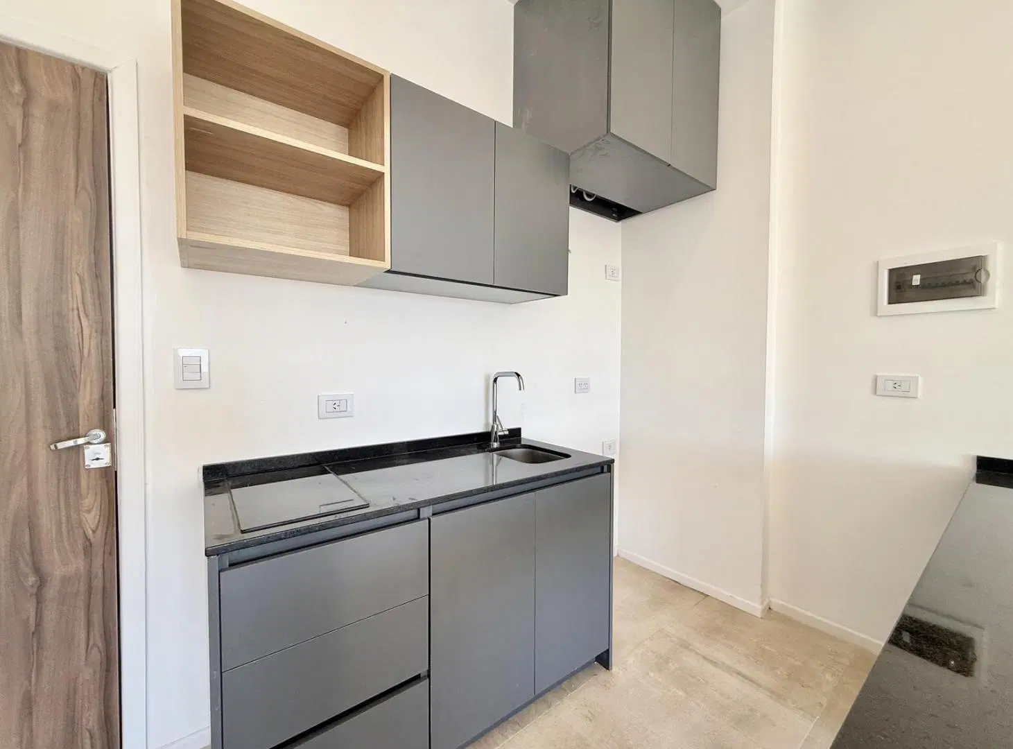 2 AMB con Balcón Terraza en Venta y Alquier - Complejo Delta Center 4