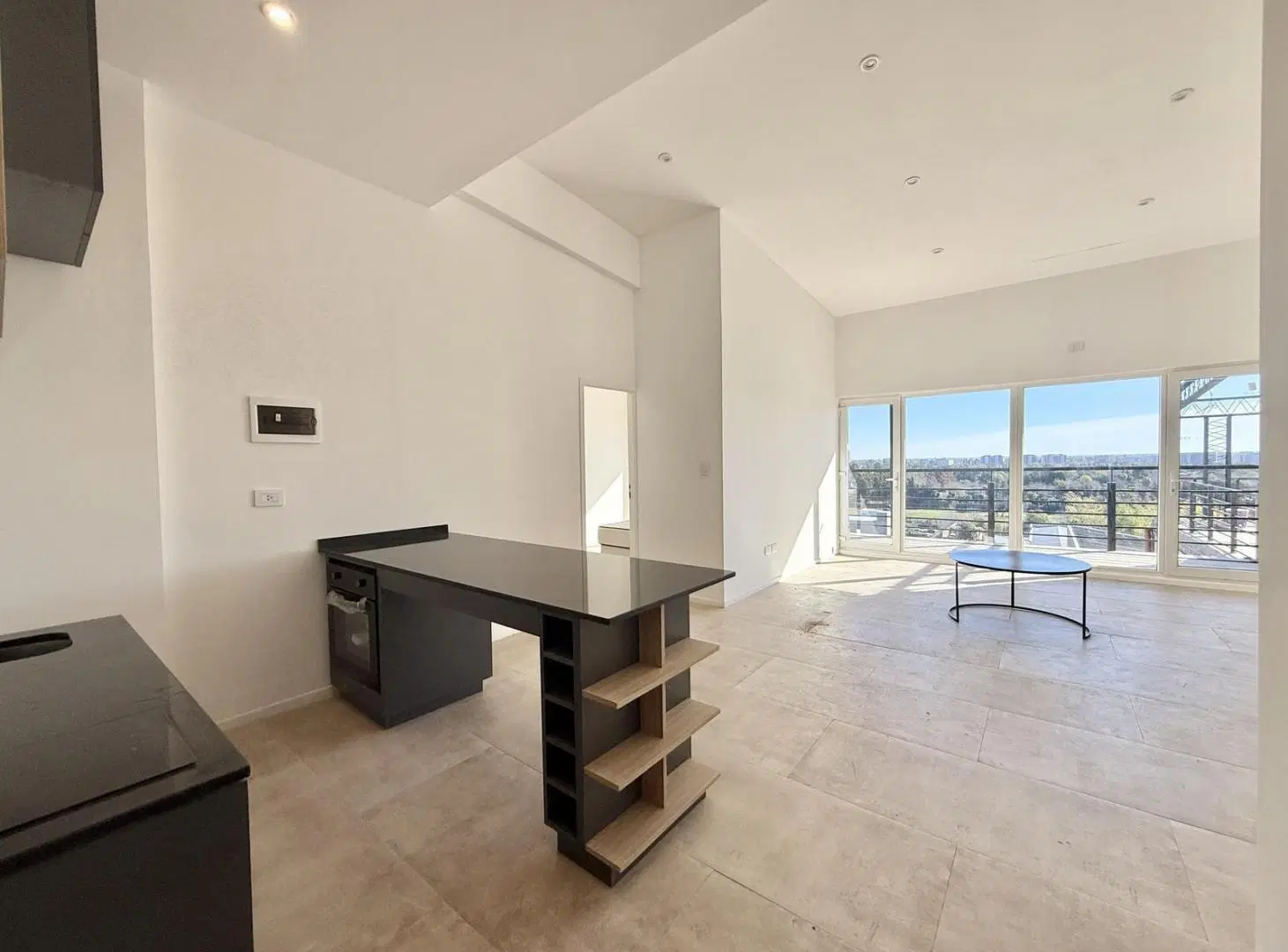 2 AMB con Balcón Terraza en Venta y Alquier - Complejo Delta Center 3