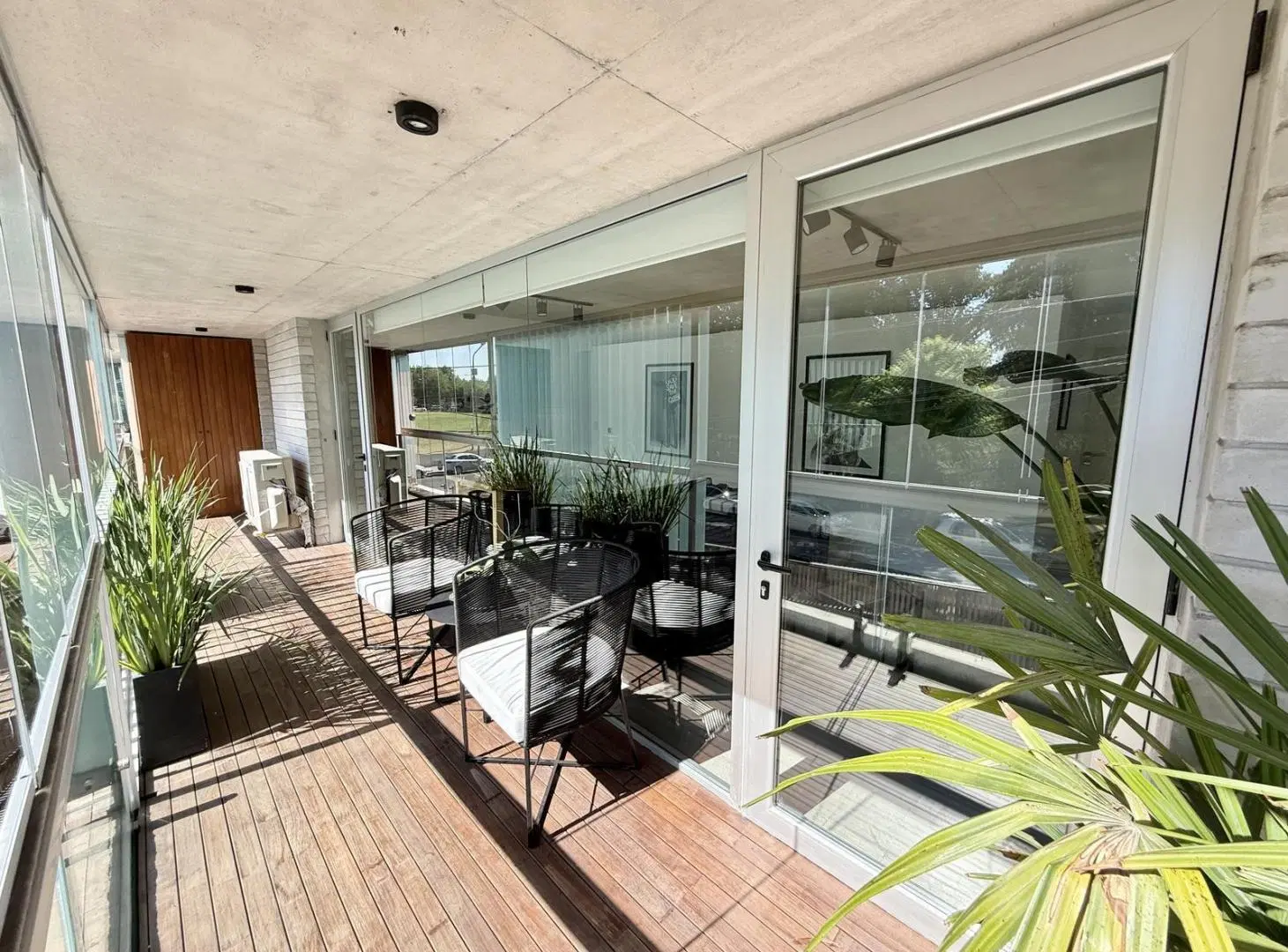 Departamento 3 amb en venta con balcón y cochera - Torre de Categoría Domus Vicente Lopez 3