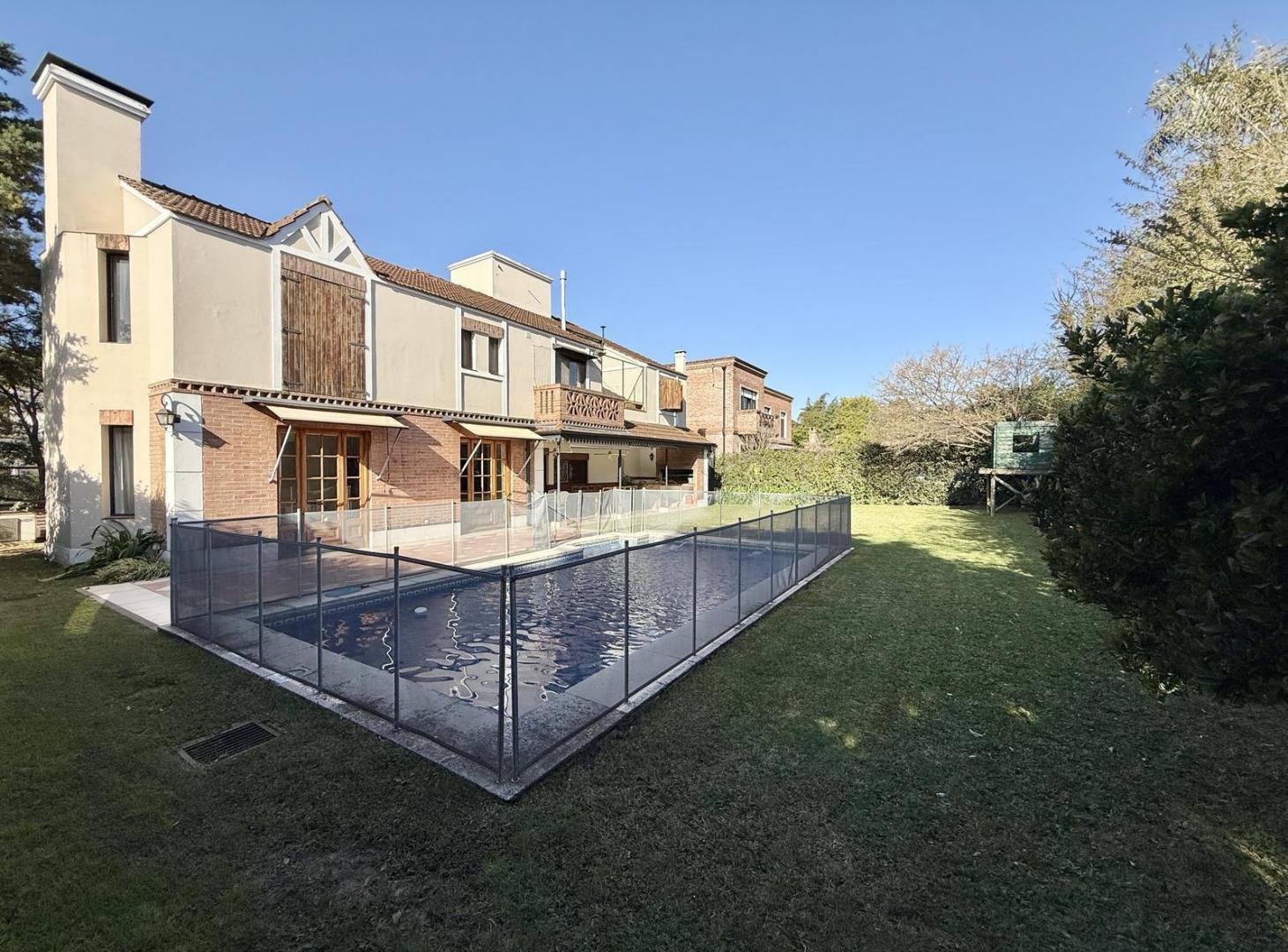 Foto de Casa en Lote Interno a la Venta en Barrio Cerrado Las Victorias, imagen 2