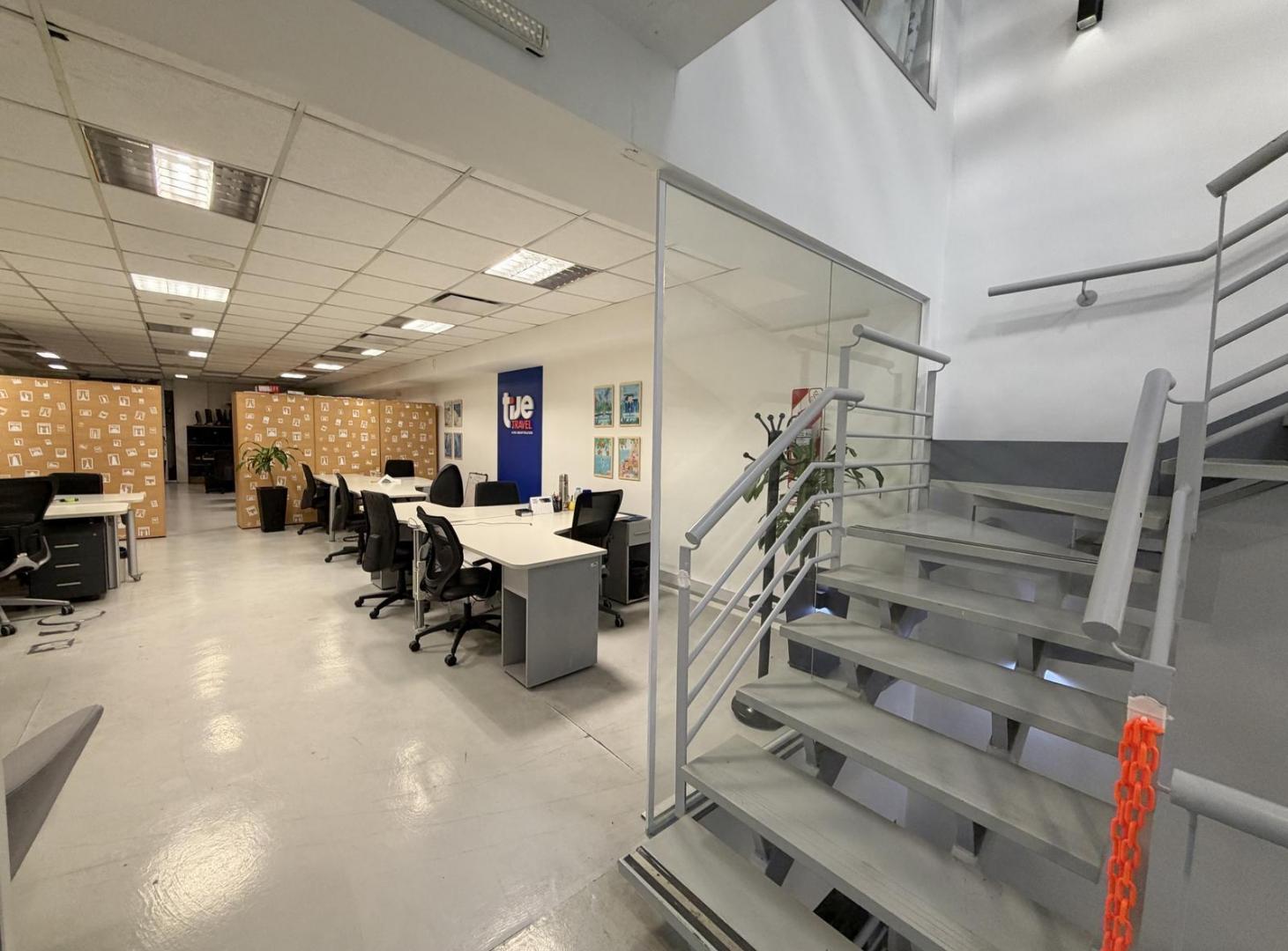 Foto de Oficina en PB alquiler en Recoleta de 288m2, imagen 2