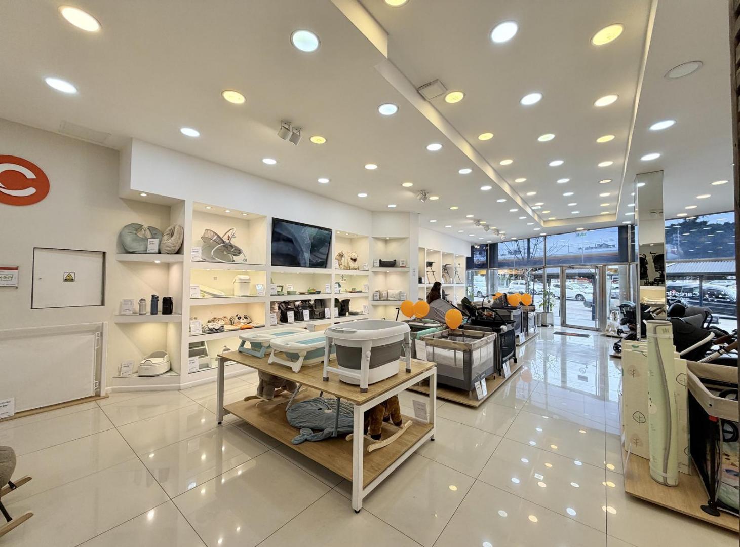 Foto de Local comercial en venta de 680 m2 en Av Santa Fe, Martinez | Apto, imagen 3