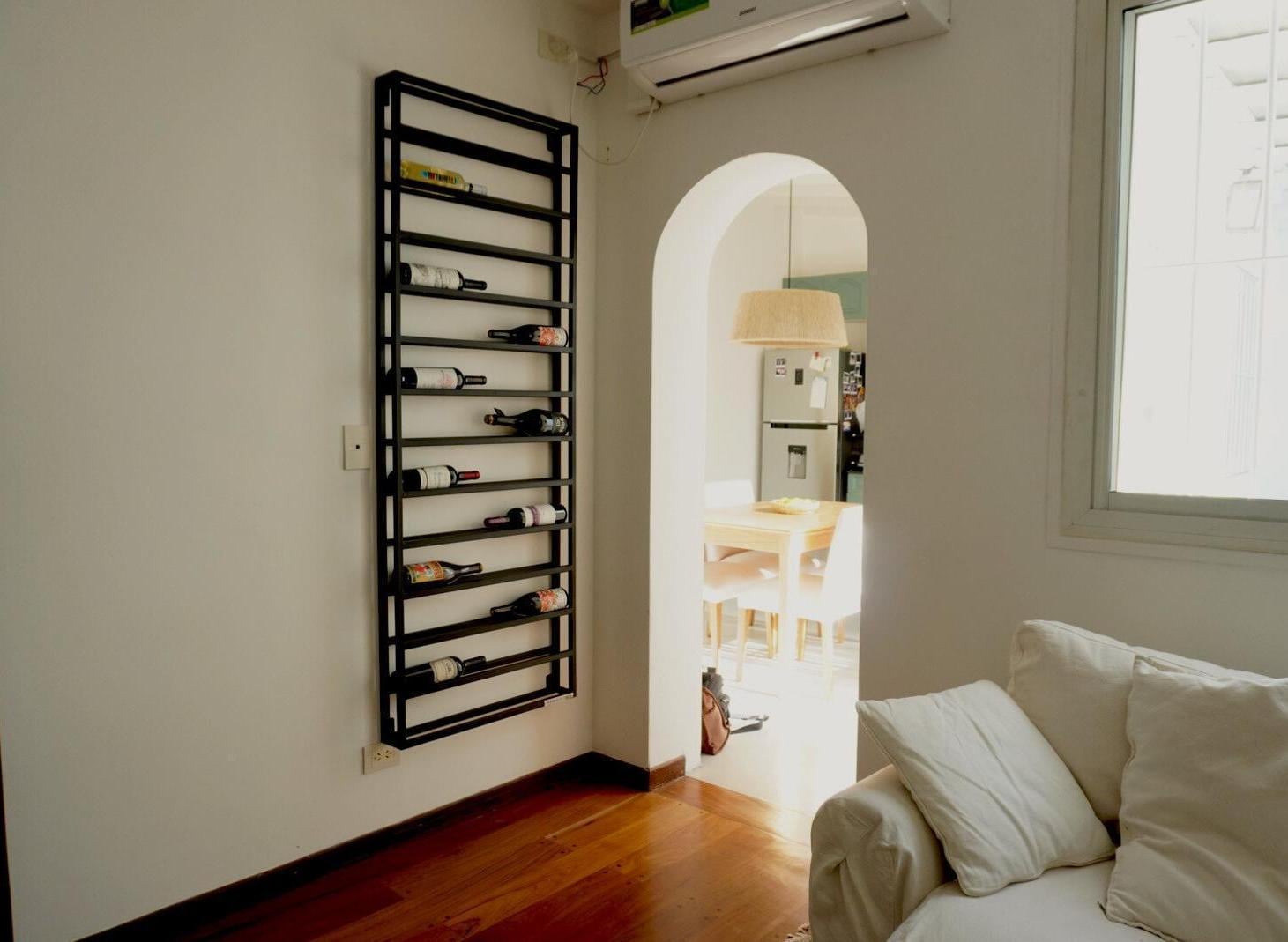 Foto de Casa 3 ambientes en Béccar con jardín, galería y parrilla – Renovada, imagen 2
