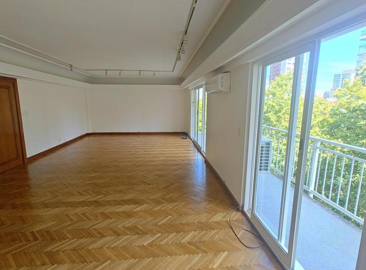 Piso en Belgrano, 4 ambientes, 2 cocheras, reciclado 3