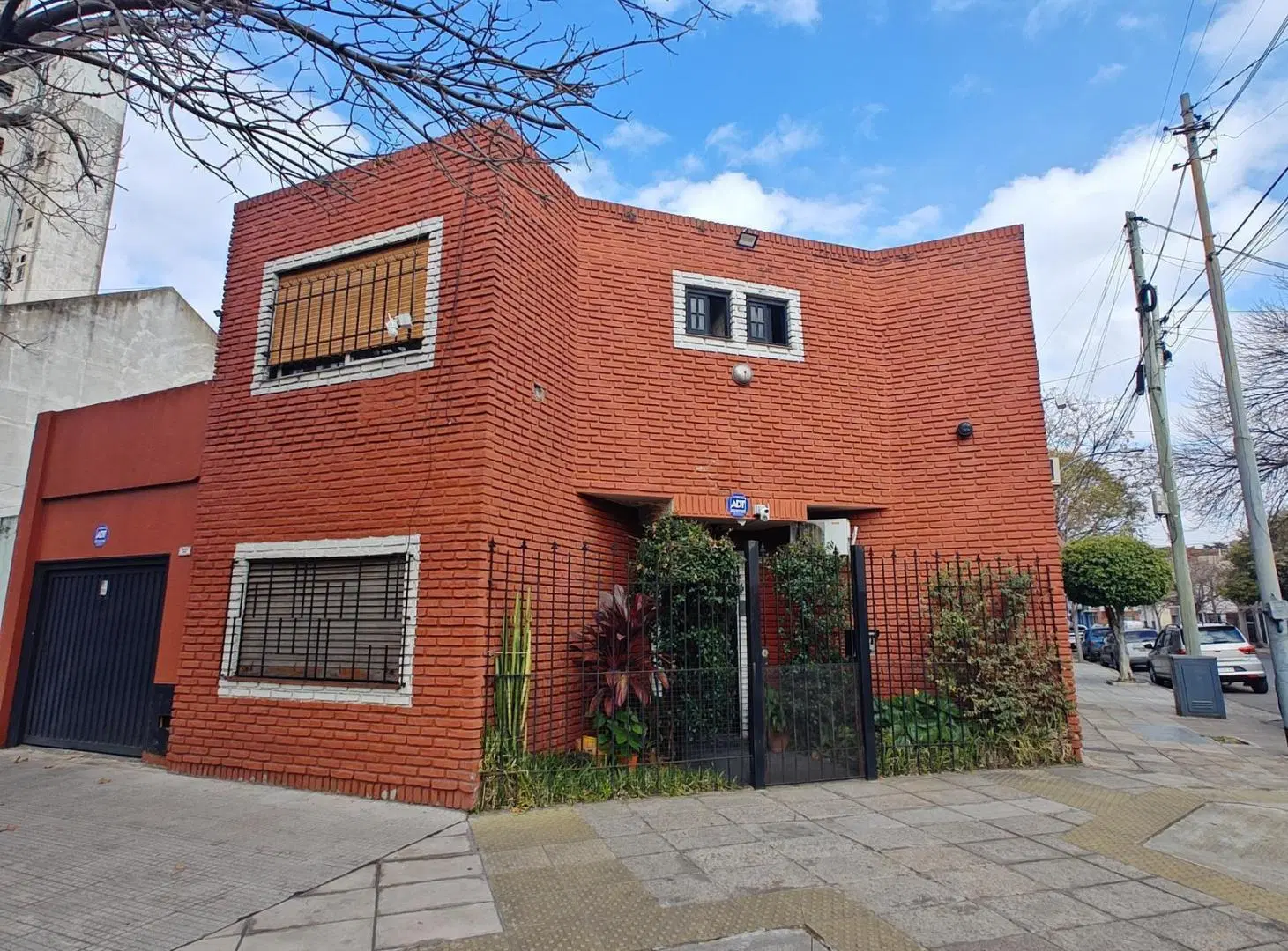 Venta, Casa, 5 ambientes, cochera 5