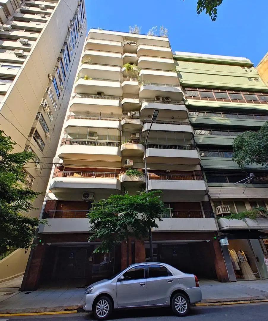Alquiler en Recoleta, 5 ambientes con cochera 2
