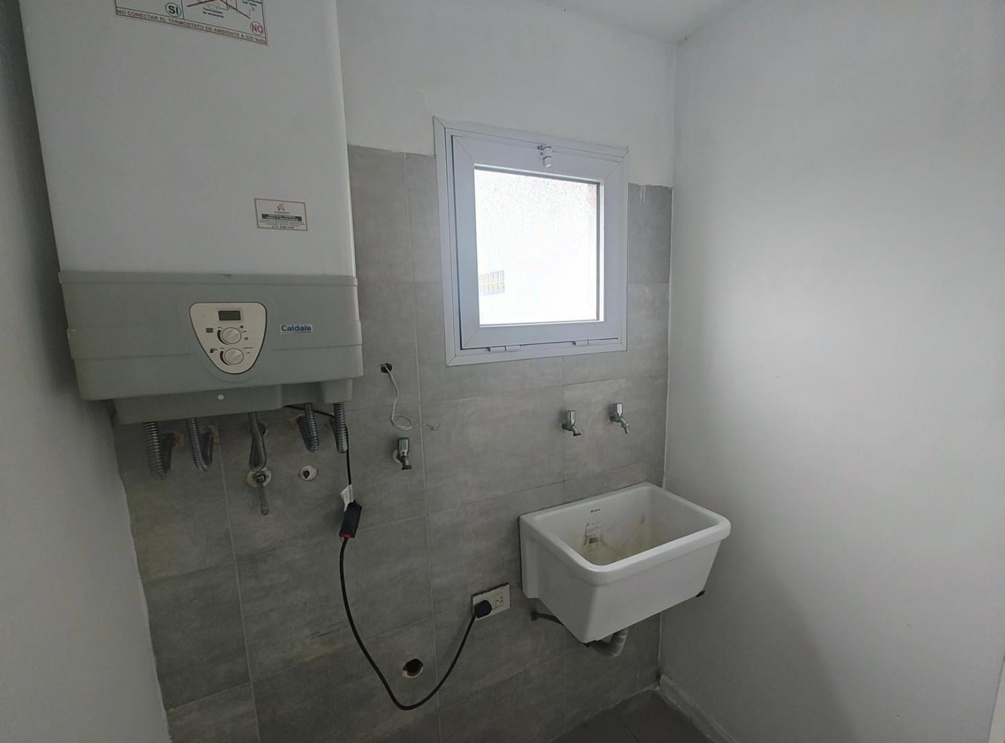 Foto de Departamento, alquiler, 3 ambientes, Olivos, cochera, imagen 1