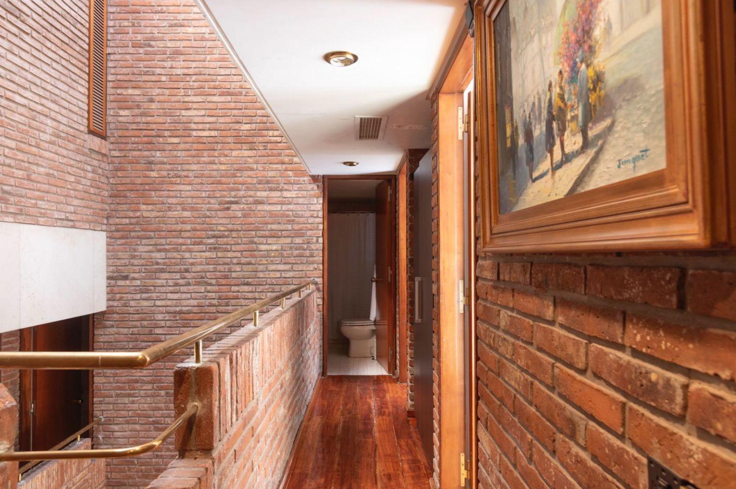 Foto de Casa en venta, 10 ambientes, Barrio Parque, 5 cocheras, pileta, imagen 4