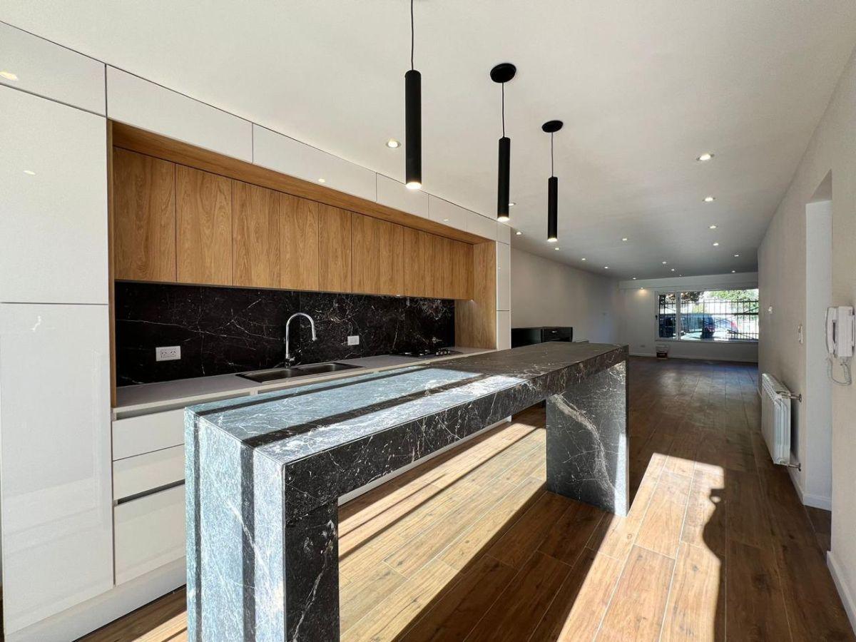 Foto de MODERNA Y HERMOSA CASA CON PISCINA CLIMATIZADA EN LA PERLA, imagen 4