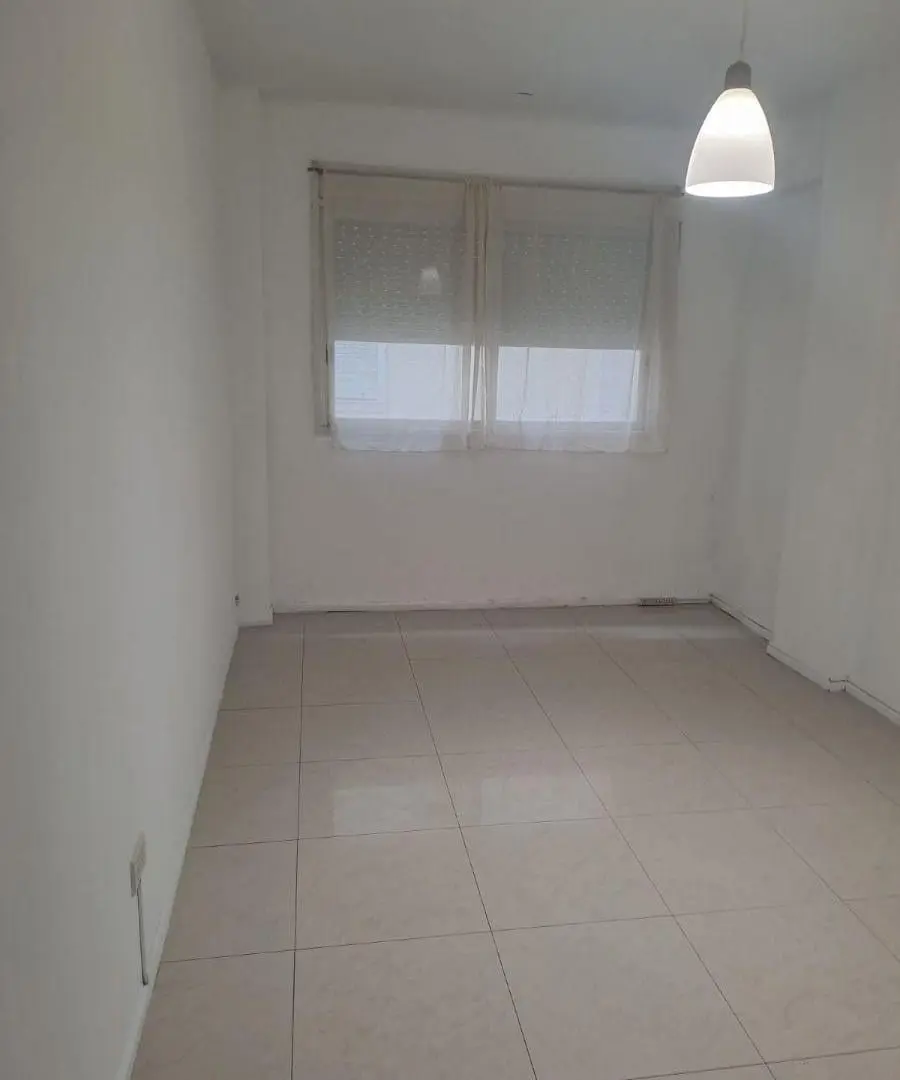Alquiler 2 amb amplios en M. T de Alvear al 1300 5