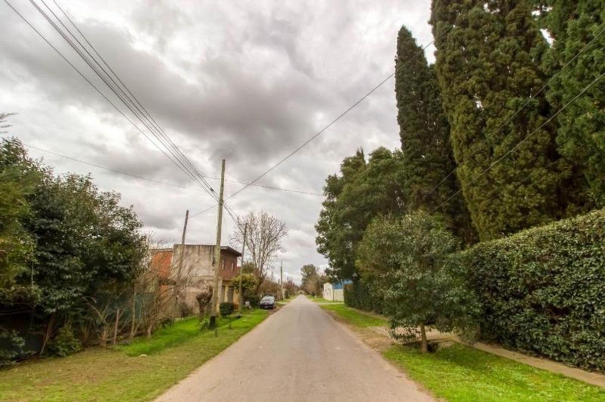 Casa en Venta 3 Dorm., Villa Elisa. 4