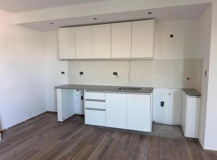 Departamento de 1 dormitorio al frente. 1
