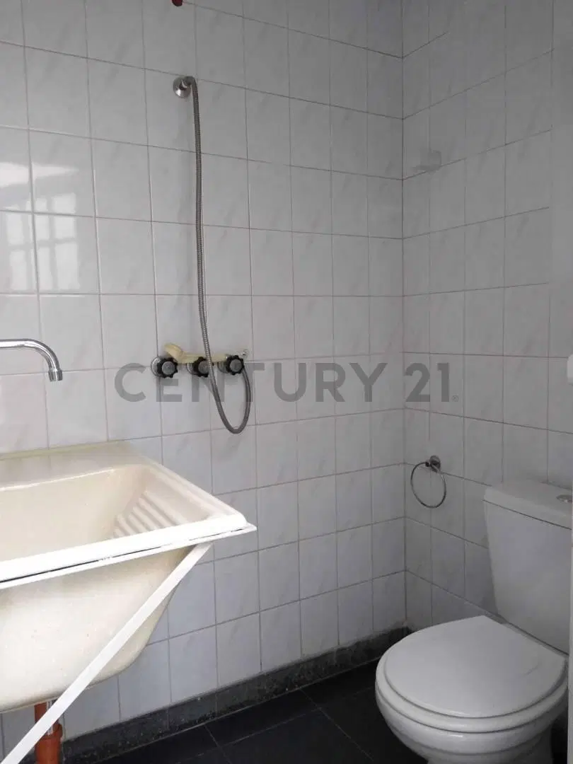 ALQUILER APTO PROFESIONAL O VIVIENDA 4