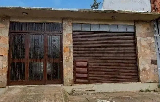 Casa y Local en venta en Berisso. 4